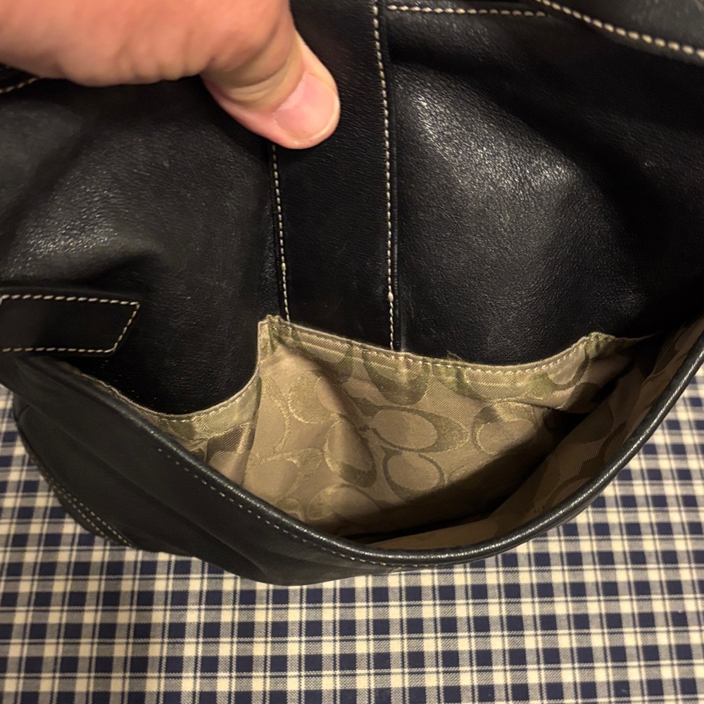 Coach SoHo vintage Black Leather saddle messenger flap Bag - Picture 10 of 14